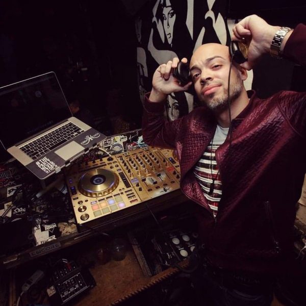 DJ Eddie Scissor Handz